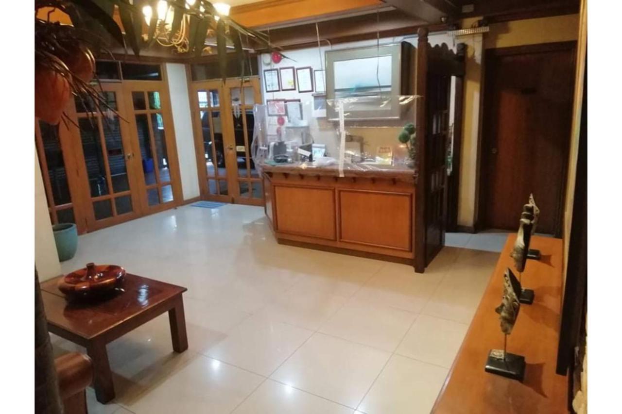 Reddoorz At Casa Marabella Villamonte Bacolod City Экстерьер фото